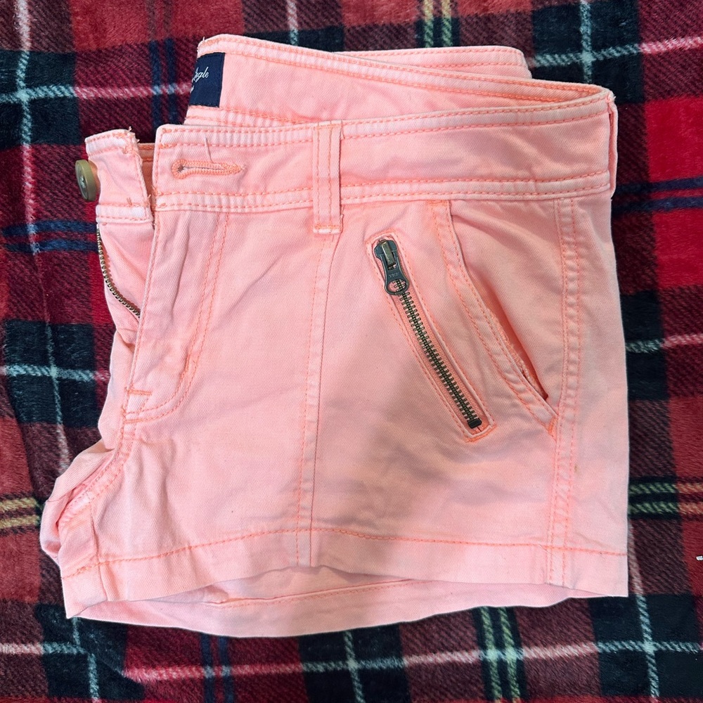 american eagle orange peach coral colored shorts